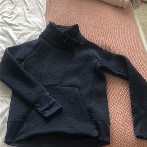 athleta textured turtle neck sweatshirt